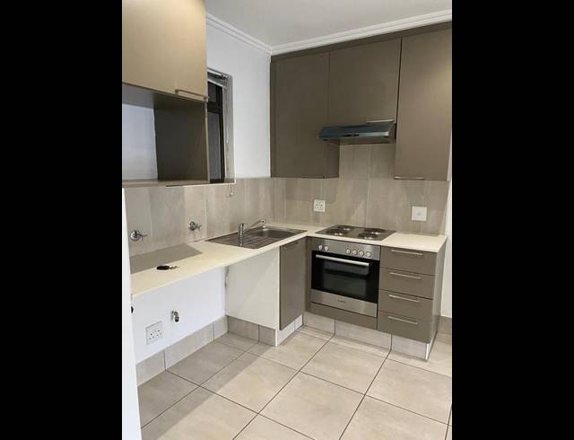 1 BEDROOM APARTMENT FOR SALE IN LONEHILL